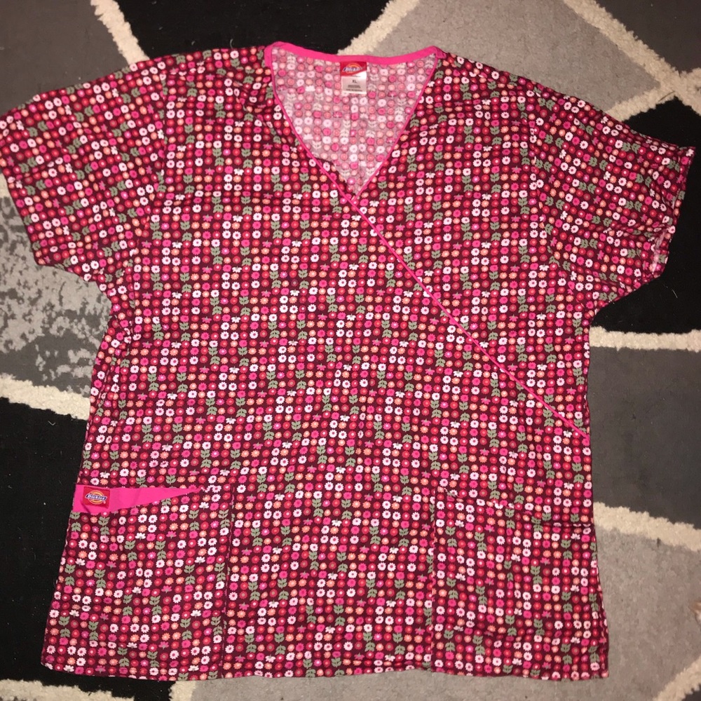 🧡5 for $20🧡Flower Scrub Top